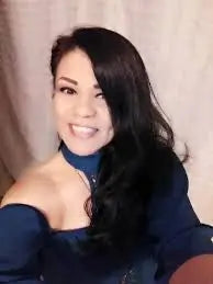 <em>María Fernanda R.</em>